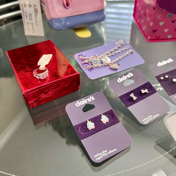 BRAND NEW GIRLS CLAIRE’S JEWELRY SET - Picture 3 of 15